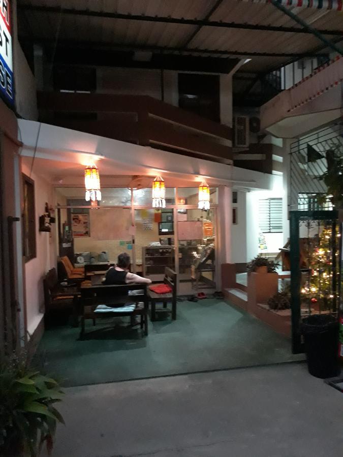 Dutch Guest House Chiang Mai Dış mekan fotoğraf